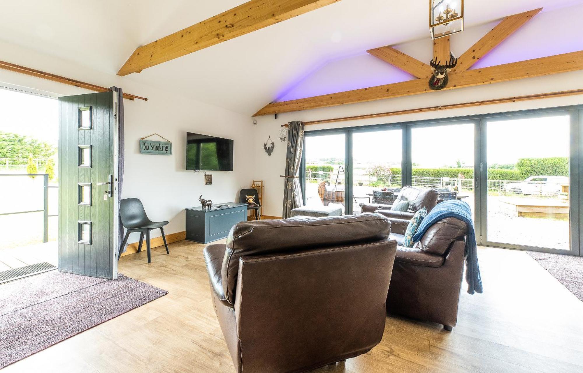 King Richard'S Luxury Lodge - Sleeps Up To 8 ,Dog Friendly ,Near Sherwood Forest At Fairview Farm In Nottingham Set In 88 Acres And Great For Groups,Family Gatherings,Corporate Events Exteriér fotografie