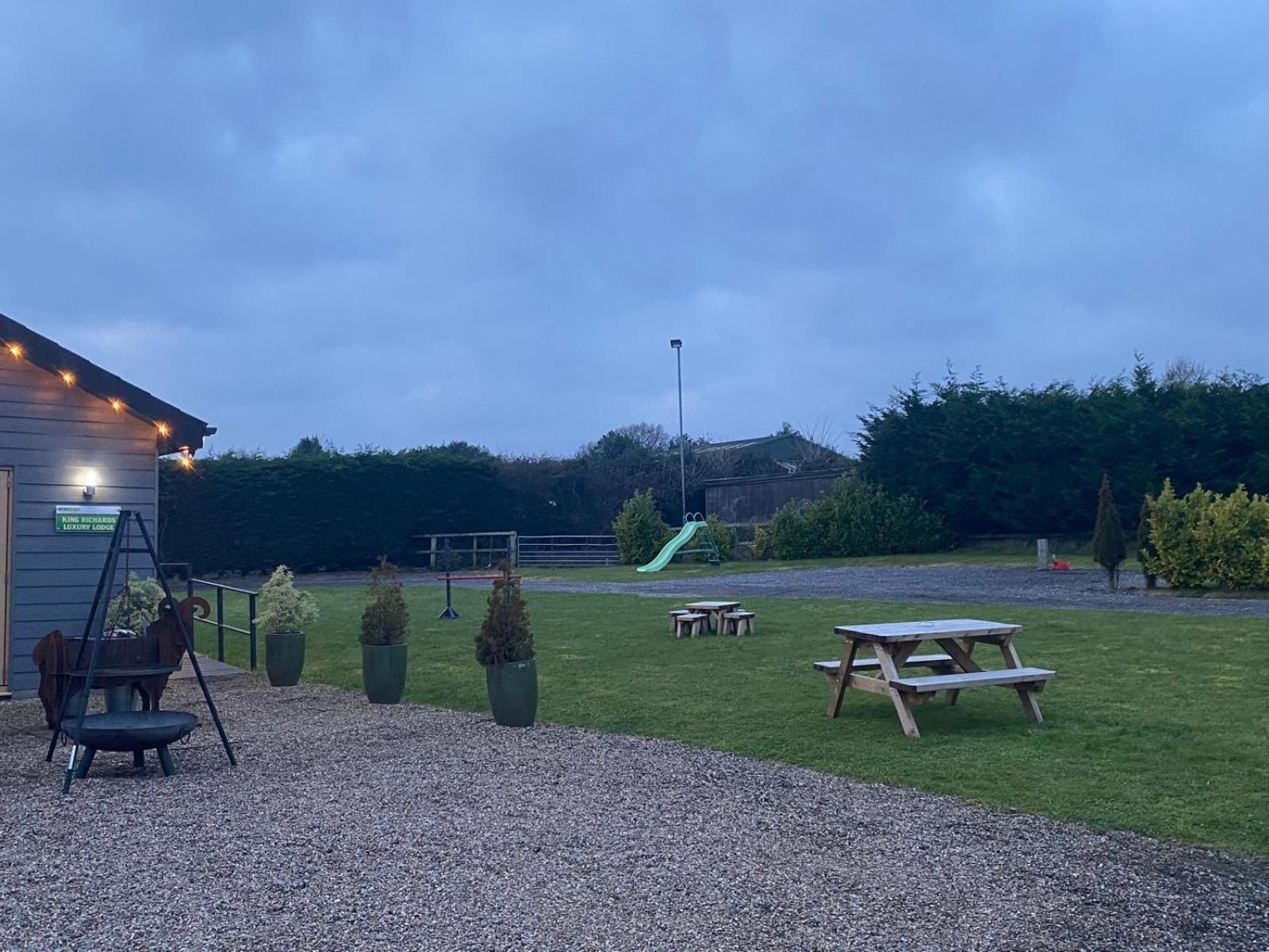 King Richard'S Luxury Lodge - Sleeps Up To 8 ,Dog Friendly ,Near Sherwood Forest At Fairview Farm In Nottingham Set In 88 Acres And Great For Groups,Family Gatherings,Corporate Events Exteriér fotografie